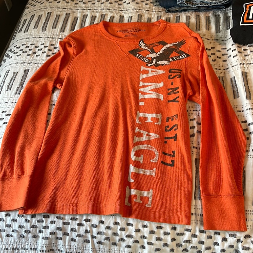 American eagle long sleeve shirt